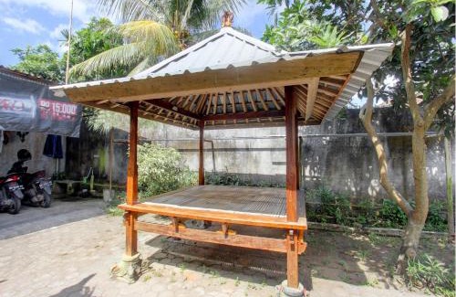 Lombok Hotel | OYO Life 92829 Kos Insan Madani