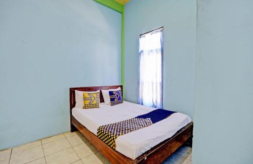 Paciran Hotel | OYO Life 93037 Nova Jaya Homestay Syariah
