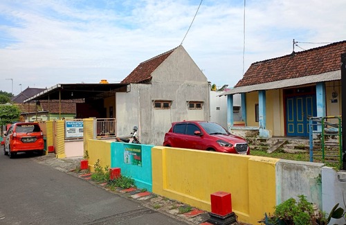 Blitar Cottage | OYO Life 93712 Vanda Family