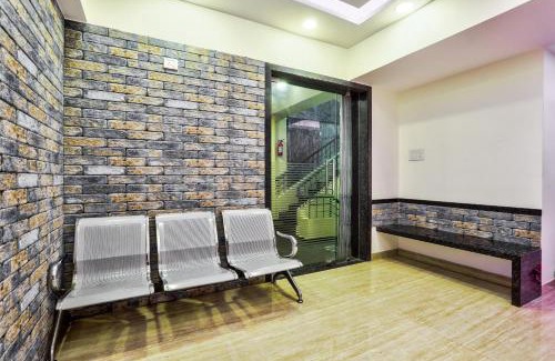 Central Chennai Hotel | OYO Manvaar