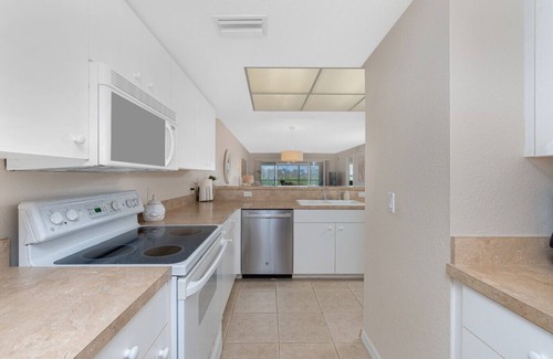 Englewood South Apartment | Oyster Creek Oasis Condo