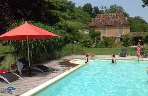 Sainte-Alvere House | Périgord noir charming house 4 pers tt confort, calme, parc, piscine, animaux adm