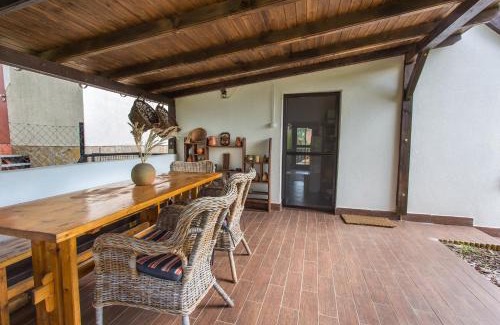 Szigliget House | P & P Nyaraló