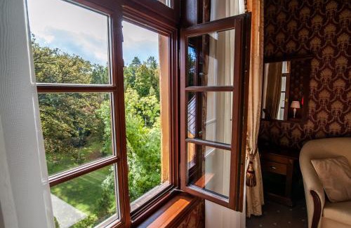Przygodzice Bed & Breakfast | Pałac Myśliwski w Antoninie