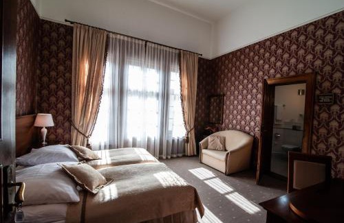 Przygodzice Bed & Breakfast | Pałac Myśliwski w Antoninie