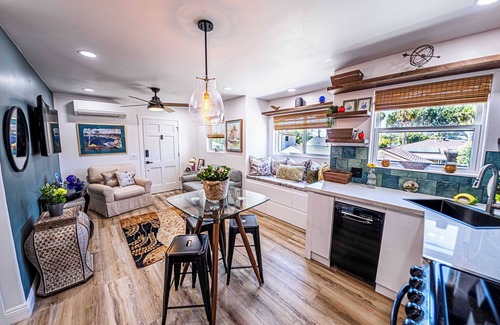 Crown Point Apartment | Pacific Beach - Beach - Tranquil - Comfortable