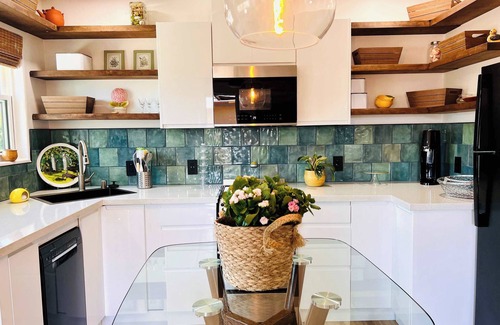 Crown Point Apartment | Pacific Beach - Beach - Tranquil - Comfortable
