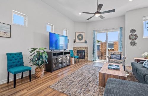 Pacific Beach House | Pacific Beach Dreaming - AC, walk 2 town, garage & beach