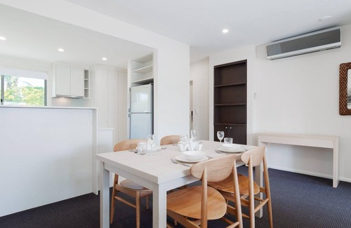 Salamander Bay Apartment | Pacific Blue 245-265 Sandy Point Rd - Dual Key Access, air conditioned unit with resort facilities and linen supplied