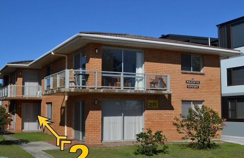 South West Rocks Apartment | Pacific Court 2 - walk to the beach