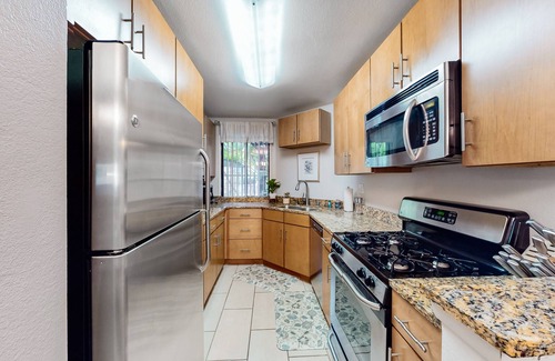 Playa Del Rey Condo | Pacific Cove | Pool & Hot Tub, Fitness Center | Walk to Beach & Dining