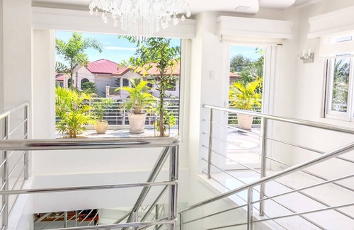 Lapu-Lapu Villa | Pacific Luxury Villas, Boutique Resort, Wellness & Private spa and pool