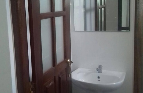 Nuwaragam Palatha Central Bed & Breakfast | Padmasiri Holiday Resort