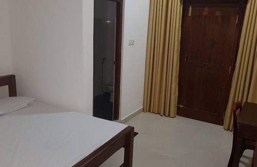 Nuwaragam Palatha Central Bed & Breakfast | Padmasiri Holiday Resort