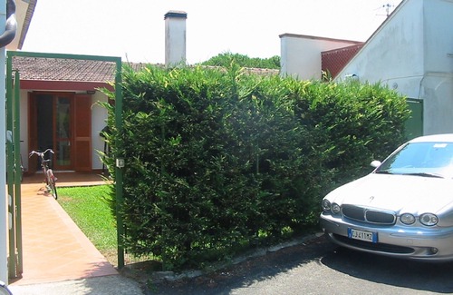 Laura Villa | Paestum sea; Villa in park with garden, condom pool open 1/6 -15/9