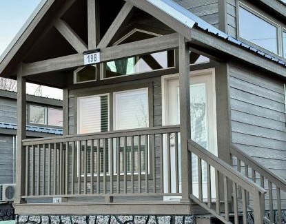 Page Cabin | Page Lake Powell Campground - Tiny Homes