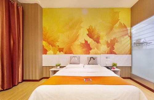 Yining Hotel | Pai Hotel Yining Huarui International Commerce And Trade City