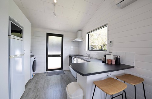 Haruru Apartment | Paihia Coastal 2 Bedroom Cottage