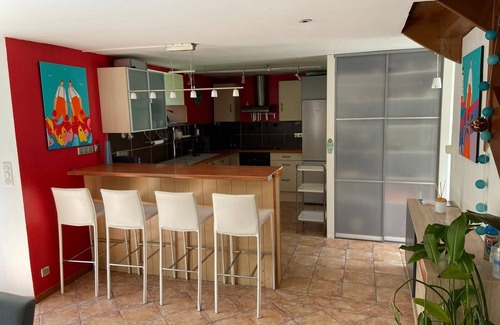 Saint-Ave House | PAISIBLE impasse, private pool, not overlooked, SEA, 3000m2 COUNTRYSIDE.