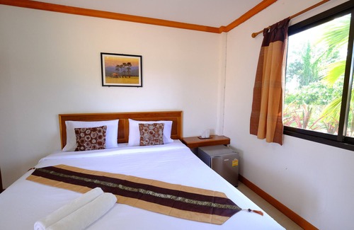 Phra Klang Thung Hotel | Paktraporn Resort