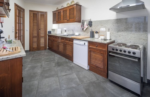Caloura House | Palace Holiday House, sleeps 8, Seaside Exclusive Villa