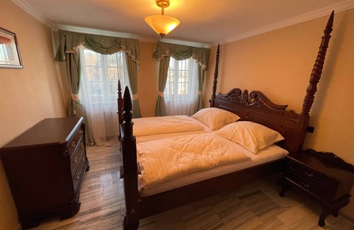 Jiloviste Hotel | Palace Inn