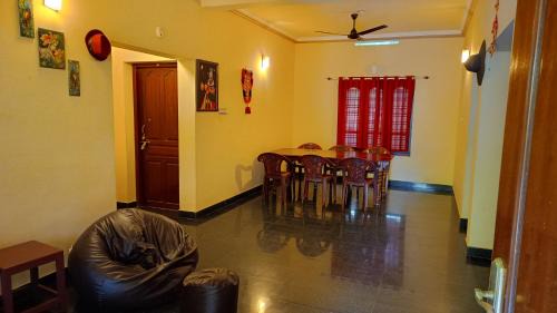 Kovalam House | PALAZHI