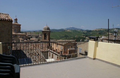 Offida House | Palazzina Offida in the old town centre