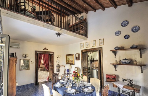 Caltanissetta House | Palazzo Amari Central Sicily