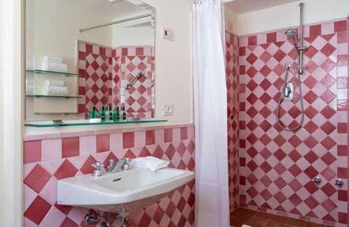 San Niccolo Apartment | Palazzo Antellesi Medici Suite