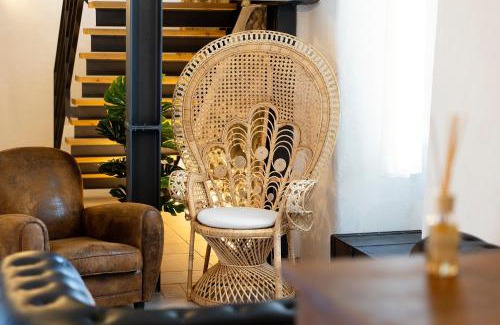 Atella Hotel | Palazzo Badiale history&rooms