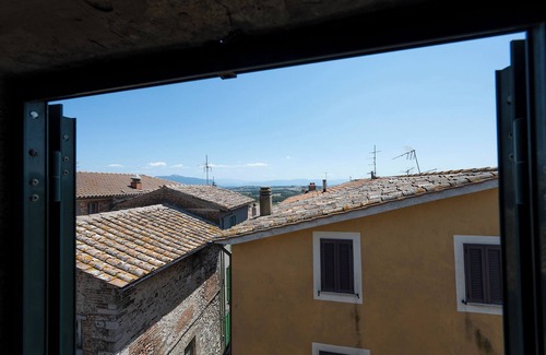Avigliano Umbrio House | Palazzo Celembrini