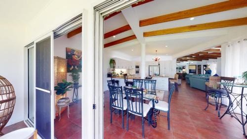 Beachmere House | Palazzo on the Beach - Beachmere