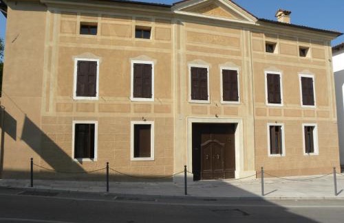 Aviano Apartment | Palazzo Policreti Negrelli Aviano