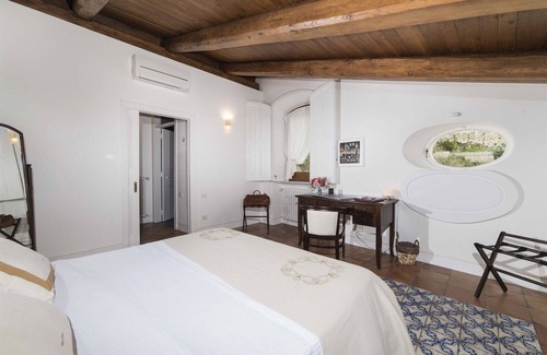 Vietri sul Mare House | Palazzo Suriano Amalfi Coast