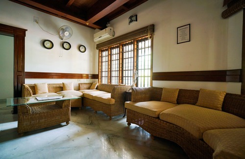 Devikolam Hotel | Palette Resorts- Tapovan Green County