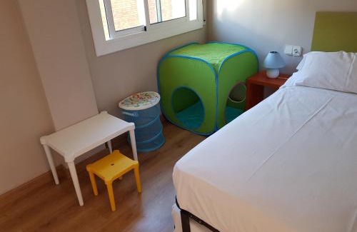 Sant Salvador Apartment | Palfuriana 86, a 30 metros de la playa WIFI ideal con niños