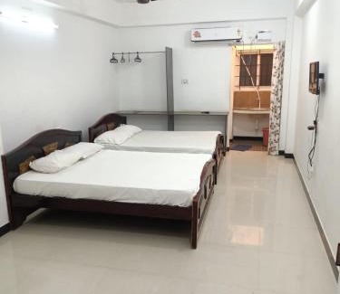 Palani Cabin | PALLIYARAI GARDENS LODGE Palani