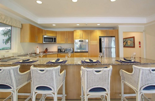 Saint Matthias Condo | Palm Beach 109 Hastings Barbados, 3 Bdrm condo. Beachfront, Pool, Best location!