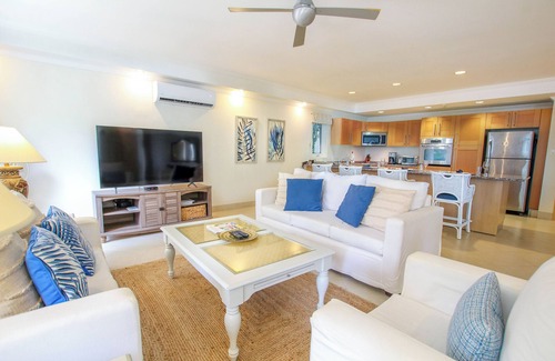 Saint Matthias Condo | Palm Beach 109 Hastings Barbados, 3 Bdrm condo. Beachfront, Pool, Best location!