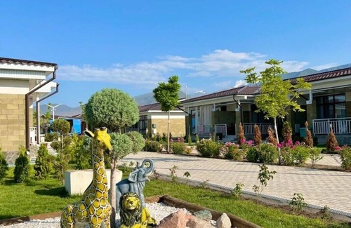 Issyk-Kul Region Cottage | Palm Beach