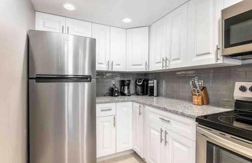 Palm Beach Shores Condo | Palm Beach Shores Townhouse Bleu