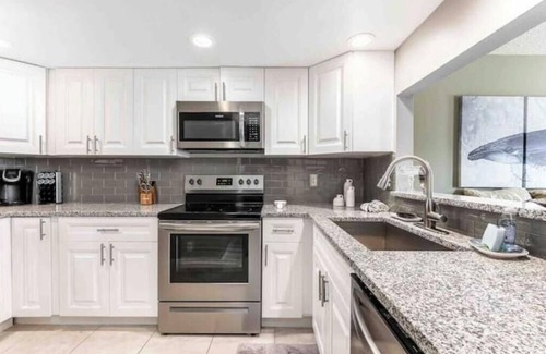 Palm Beach Shores Condo | Palm Beach Shores Townhouse Bleu