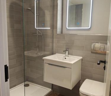 Shanklin House | Palm Court Hotel Suites