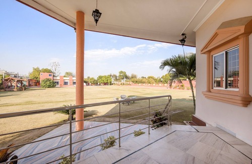 Jaipur District Villa | Palm Familia by Palm Leisure