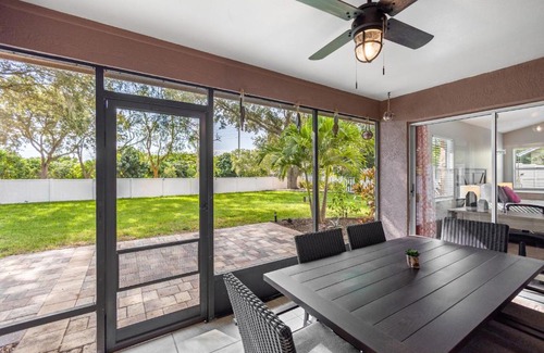 Bradenton House | Palm Gardens