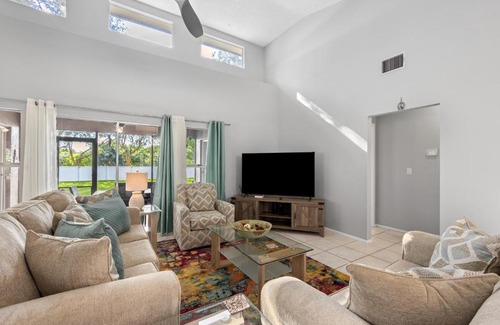 Bradenton House | Palm Gardens