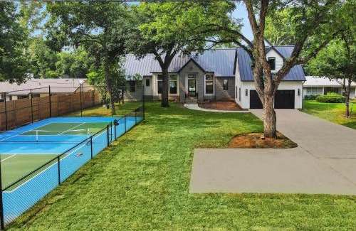 Burnet House | Palm Paradise on Lake LBJ with Concierge Services