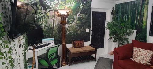 Palm Springs House | Palm Springs 3-Bedroom 2-Bath 5 Miles to the Beach