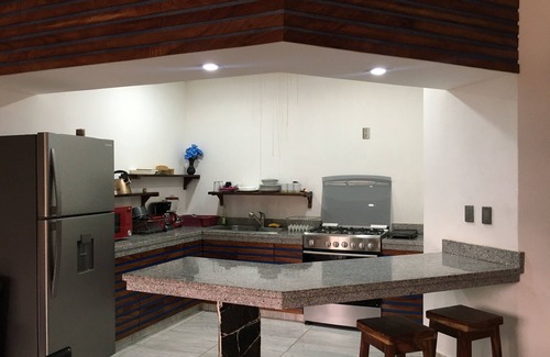 R Condo | PALMAS DE CHAHUE 8 (1,100 SF)